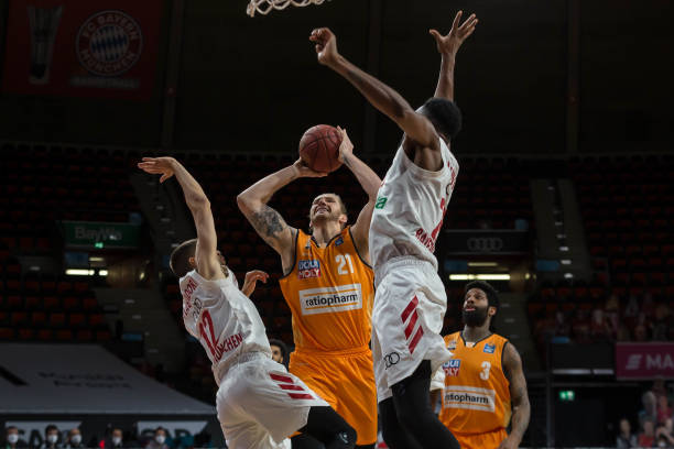 球的重要纽 球的重要纽