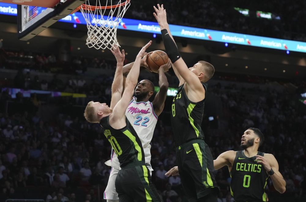 激烈和复杂 激烈和复杂