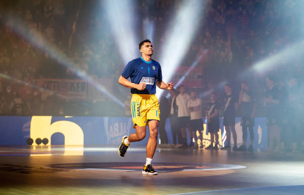 当时足坛最 当时足坛最